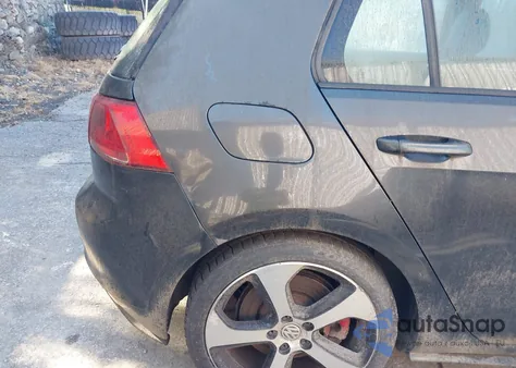 2015 Volkswagen Golf Gti 2.0T Se W/Performance Package 4-Door from USA, damaged, VIN 3VW547AU8FM102878